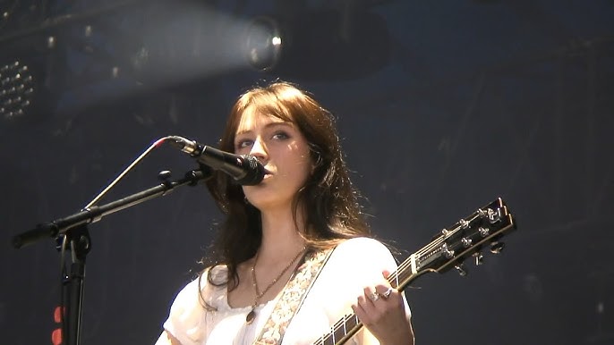 Listen, Download, Play Florence Road – Miss